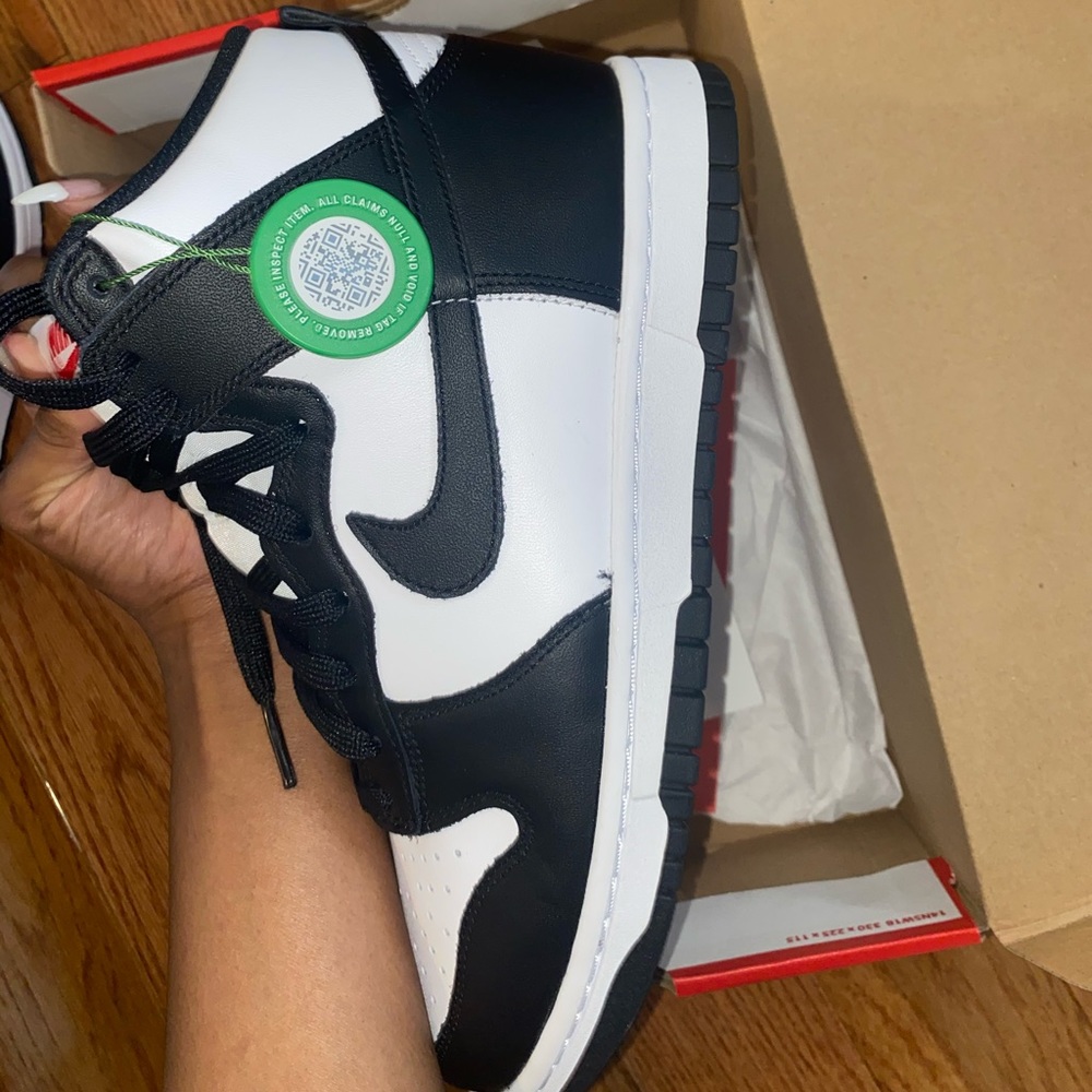 GOOD condition. Nike panda dunks